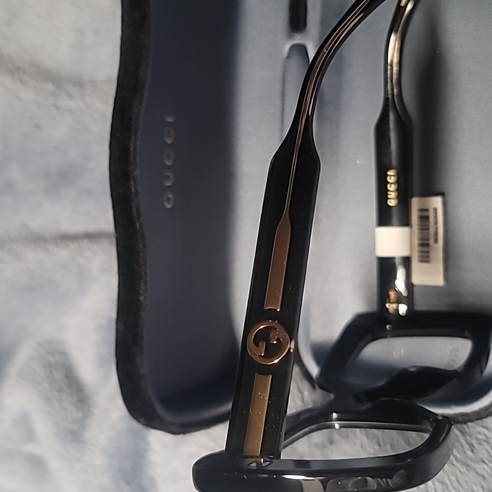 Gucci Black Oversized Eyeglasses - Picture 5 of 5